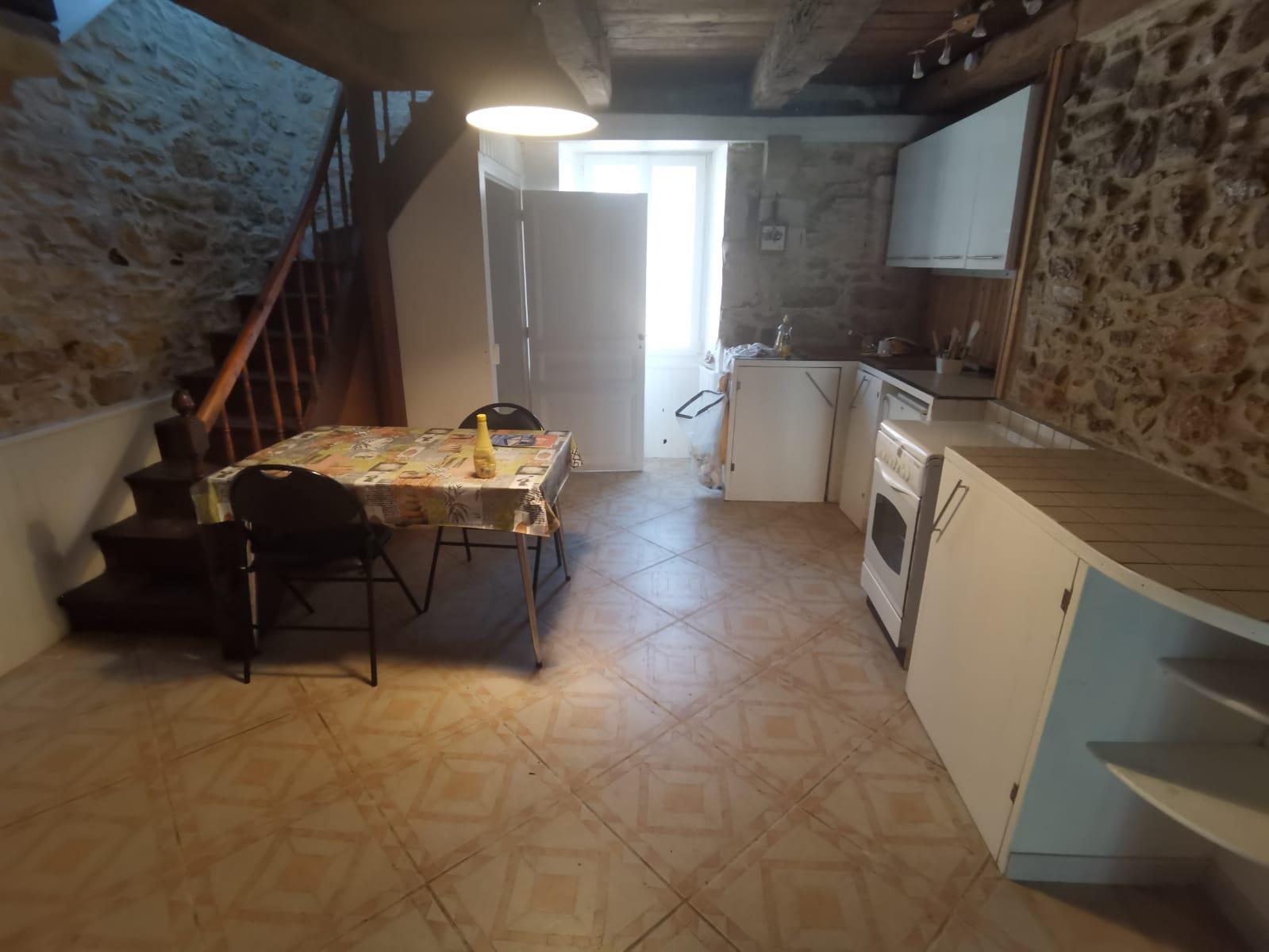 Maison à vendre, 286m², Chasseneuil-sur-Bonnieure