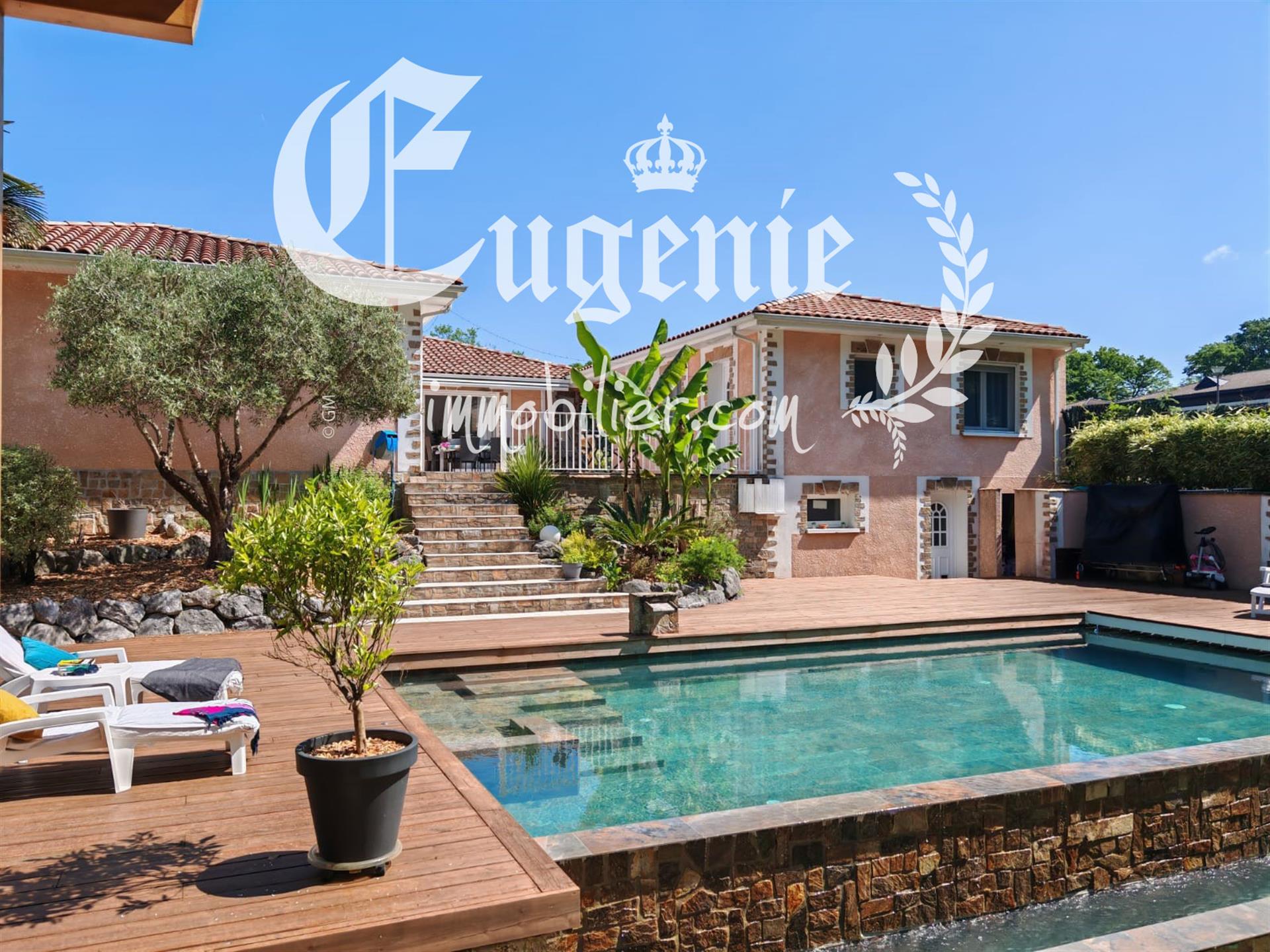 Maison à vendre, 240m², Dax