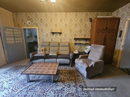 Maison 4 pièces 96 m² · à Beaumont-la-Ronce · 96 m² · 111 000 €