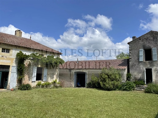 Maison 11 pièces 329 m² · à Puy-l'Evêque · 329 m² · 399 000 €