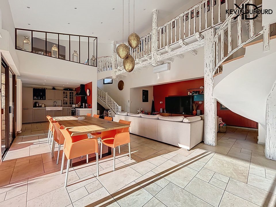 Maison à vendre, 432m², Saint-Étienne-de-Fontbellon