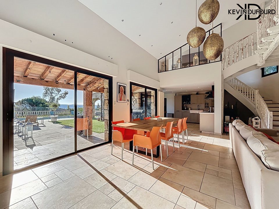 Maison à vendre, 432m², Saint-Étienne-de-Fontbellon