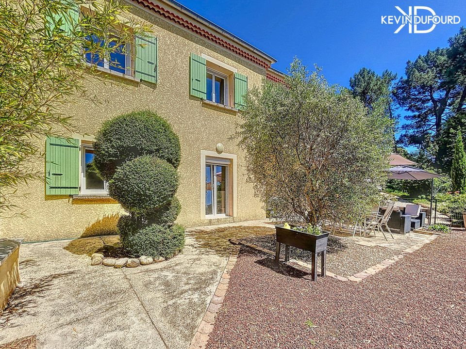 Maison à vendre, 225m², Vals-les-Bains