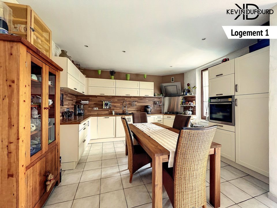 Maison à vendre, 200m², Vals-les-Bains