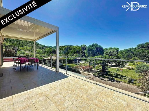 Maison 7 pièces 200 m² · à Vesseaux · 200 m² · 315 000 €