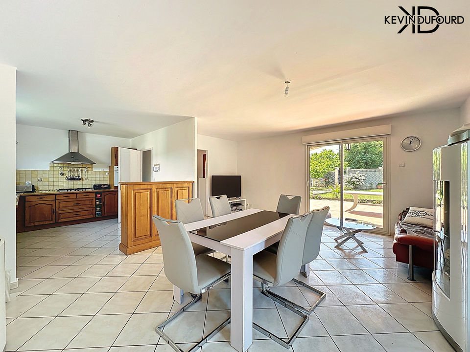 Maison à vendre, 130m², Largentière