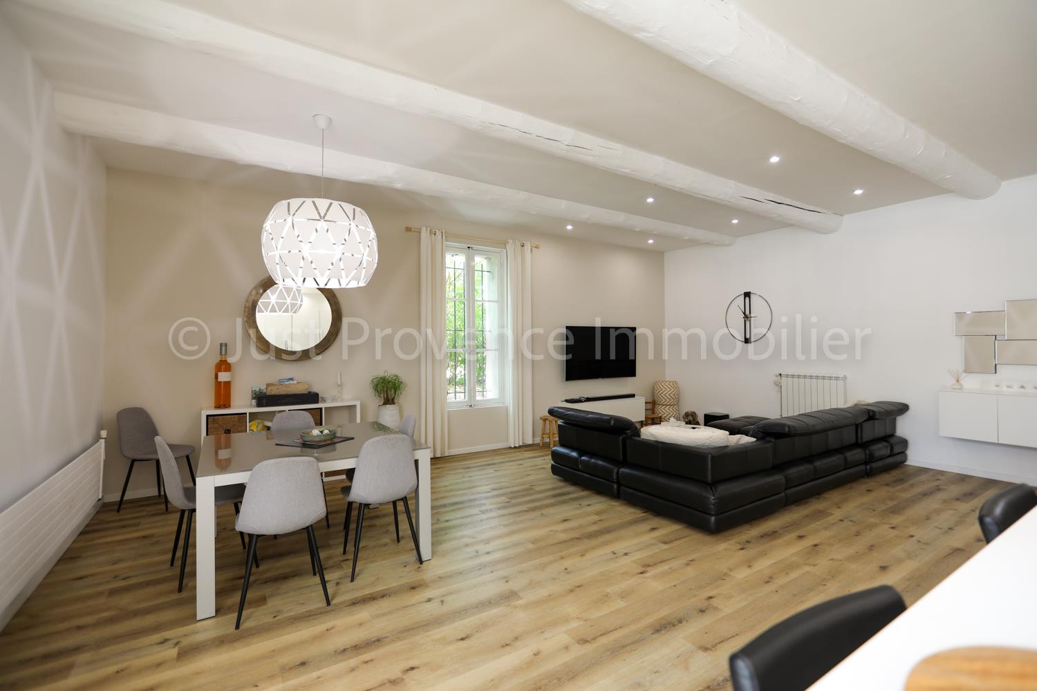 Maison à vendre, 419m², Saumane-de-Vaucluse