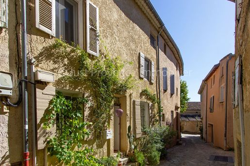 Maison 5 pièces 94 m² · au Barroux · 94 m² · 238 500 €