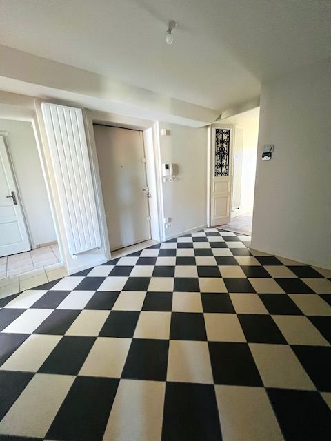 Appartement 5 pièces 187 m² · à Roanne · 187 m² · 259 000 €