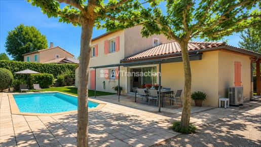 Maison 6 pièces 130 m² · à Vallon-Pont-d'Arc · 130 m² · 429 000 €