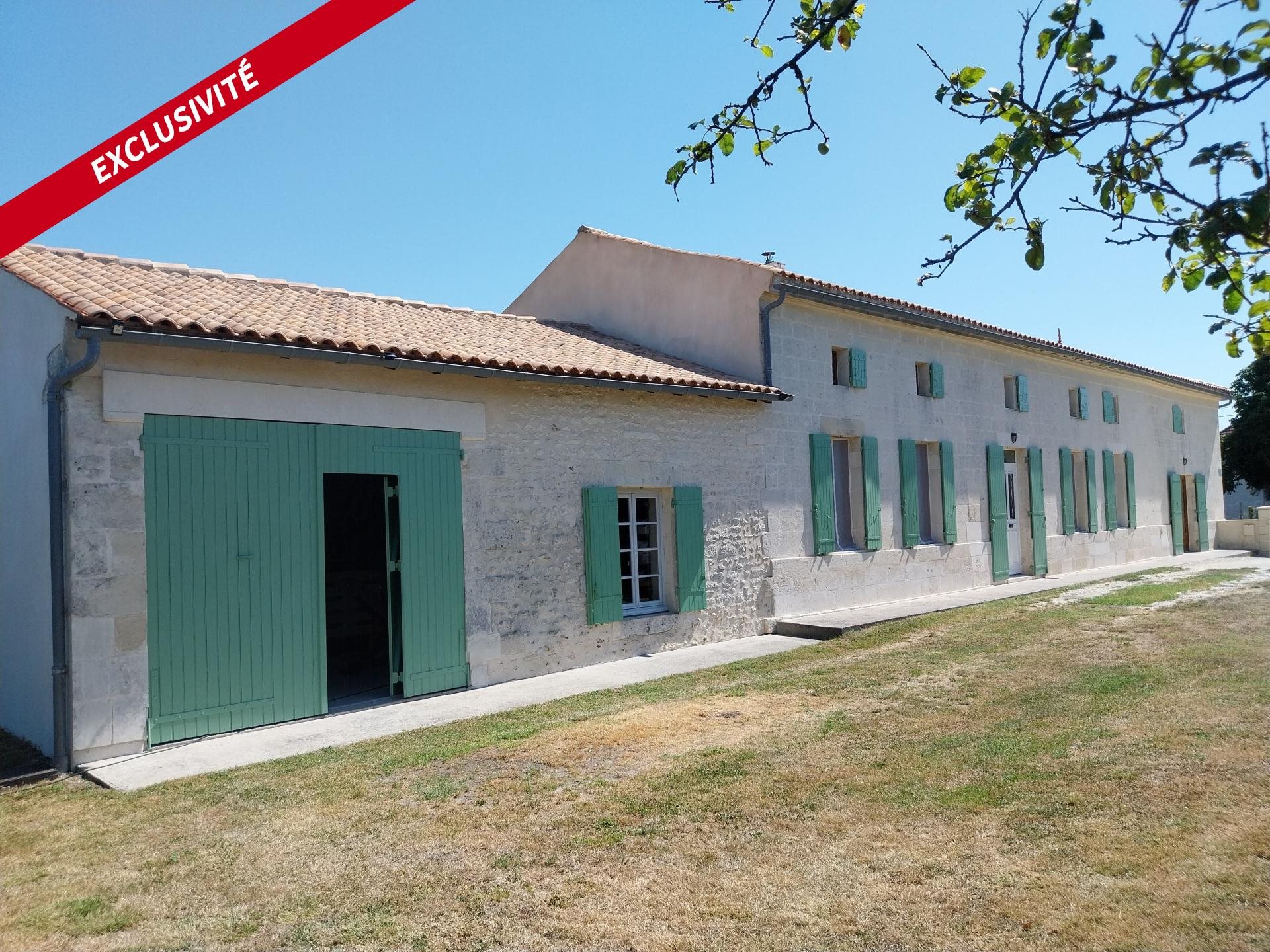 Maison à vendre, 295m², Saint-Ciers-du-Taillon