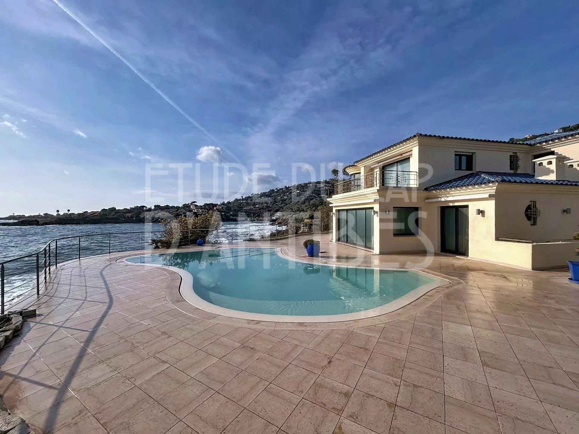 Maison à vendre, 250m², Roquebrune-sur-Argens