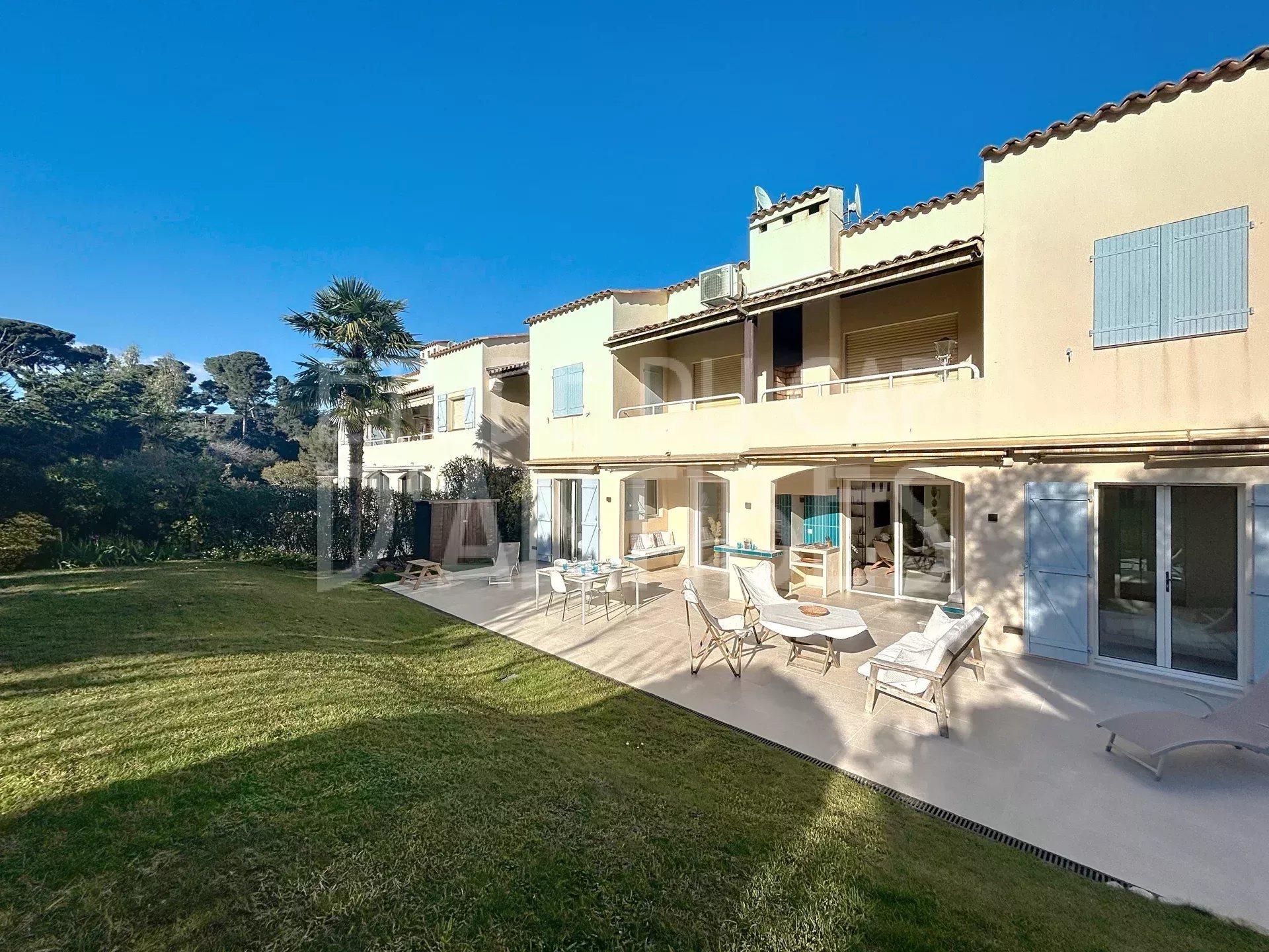 Appartement à louer, 100m², Antibes