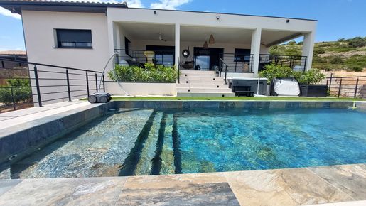 Maison 4 pièces 180 m² · à Treilles · 180 m² · 674 000 €