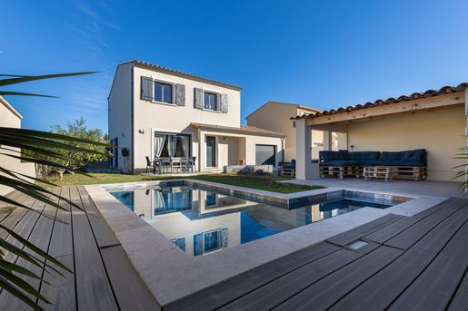 Maison 4 pièces 95 m² · à L'Isle-sur-la-Sorgue · 95 m² · 485 000 €