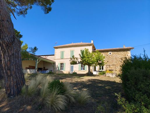Maison 6 pièces 195 m² · à Saint-Macaire · 195 m² · 1 050 000 €