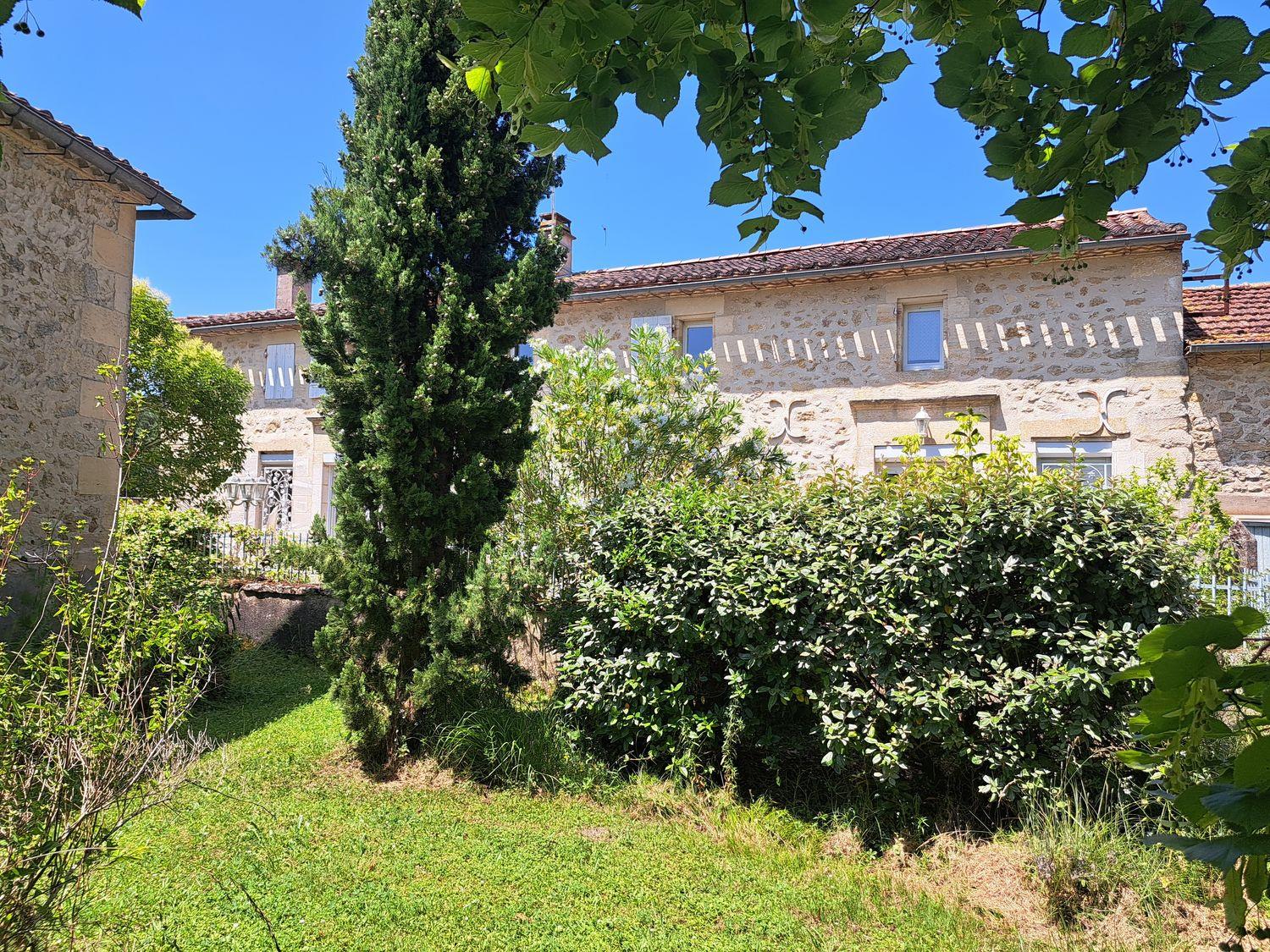 Maison à vendre, 233m², Sauveterre-de-Guyenne
