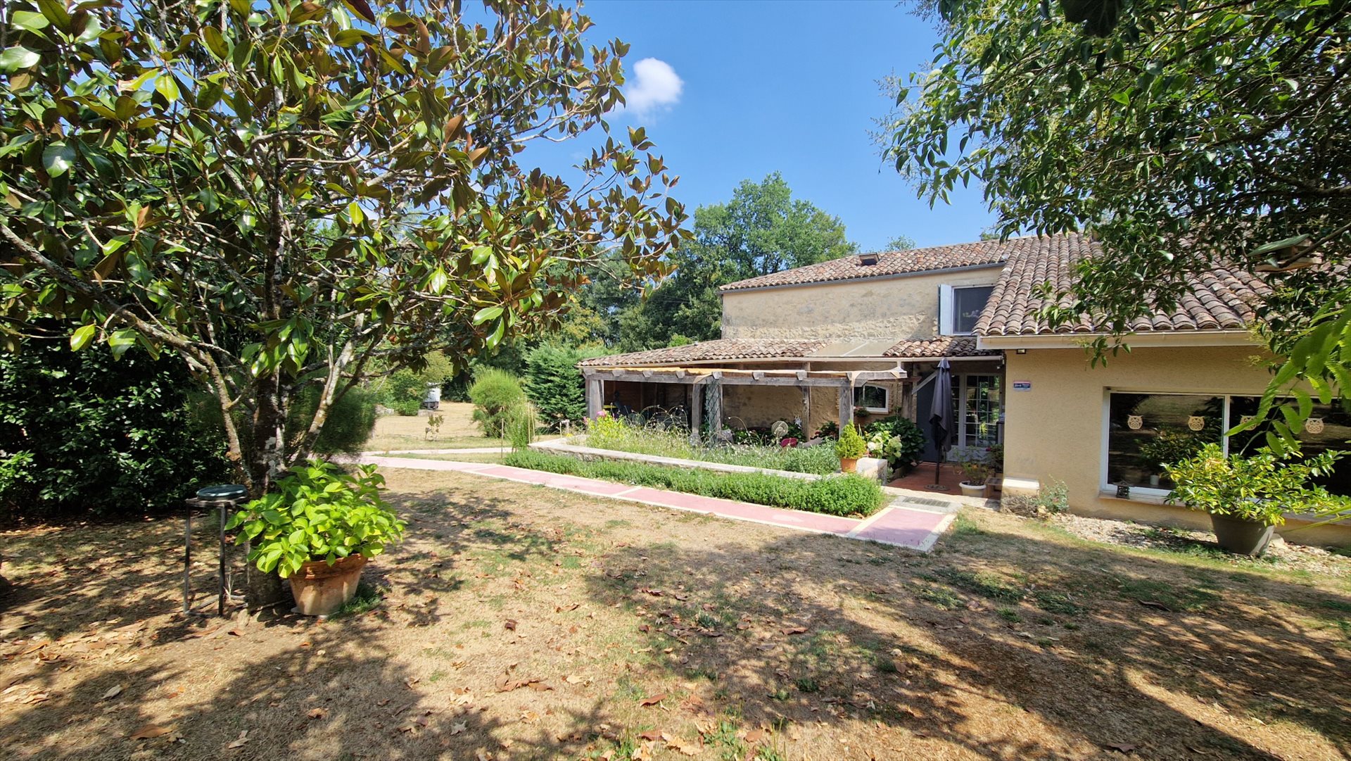 Maison à vendre, 160m², Sauveterre-de-Guyenne