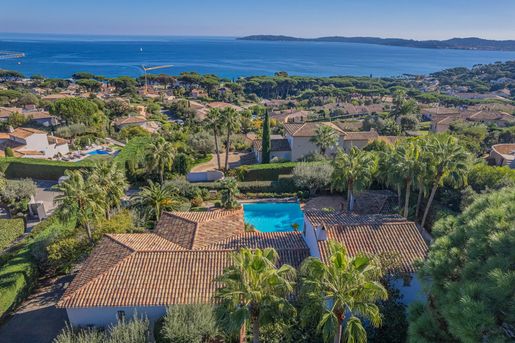 Maison 6 pièces 244 m² · à Sainte-Maxime · 244 m² · 3 300 000 €