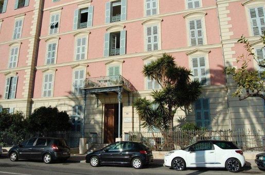 Appartement 2 pièces 31 m² · à Menton · 31 m² · 220 000 €