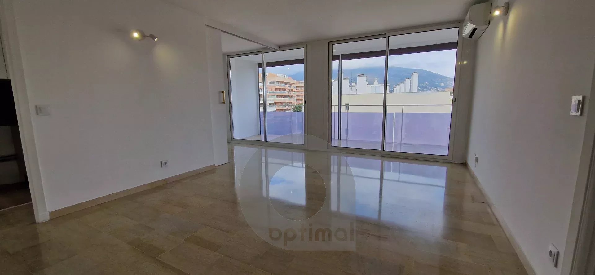 Appartement à louer, 50m², Roquebrune-Cap-Martin