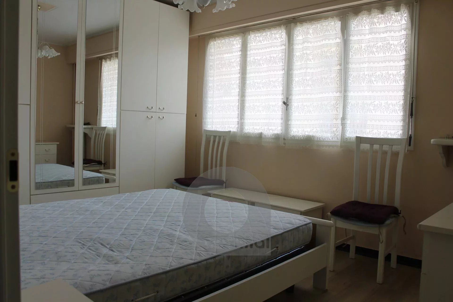 Appartement à louer, 42m², Menton