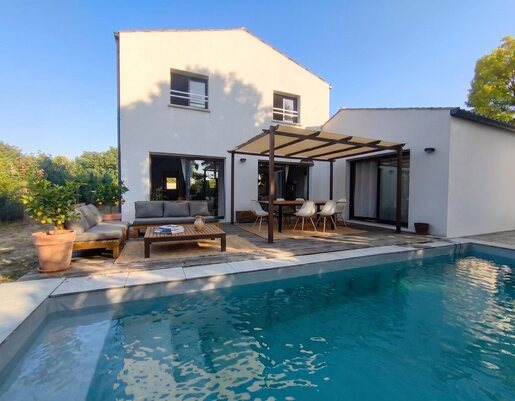 6 pièces 134 m² · à Vérines · 134 m² · 410 000 €