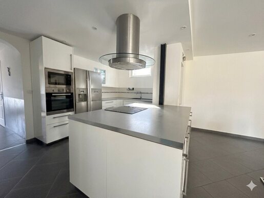 Advert pic 0