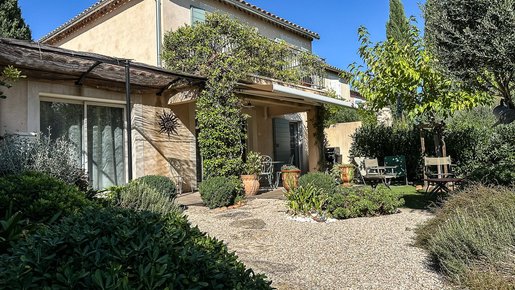 Maison 5 pièces 109 m² · à Villeneuve-lès-Avignon · 109 m² · 399 000 €