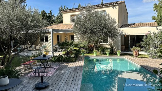 Maison 7 pièces 205 m² · à Villeneuve-lès-Avignon · 205 m² · 915 000 €