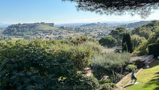 Maison 8 pièces 260 m² · à Villeneuve-lès-Avignon · 260 m² · 1 890 000 €