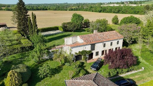 Maison 8 pièces 230 m² · à Lannes · 230 m² · 190 000 €