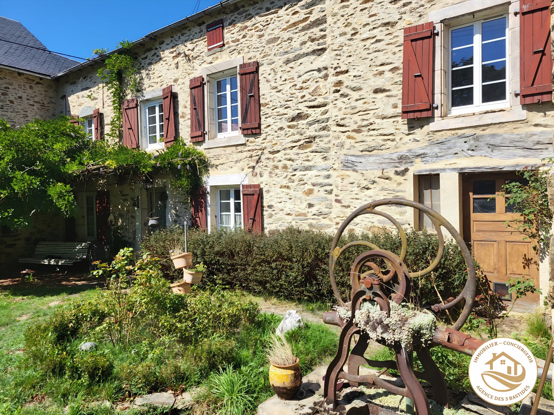 Maison 7 pièces 190 m² · à La Salvetat-Peyralès · 190 m² · 439 000 €