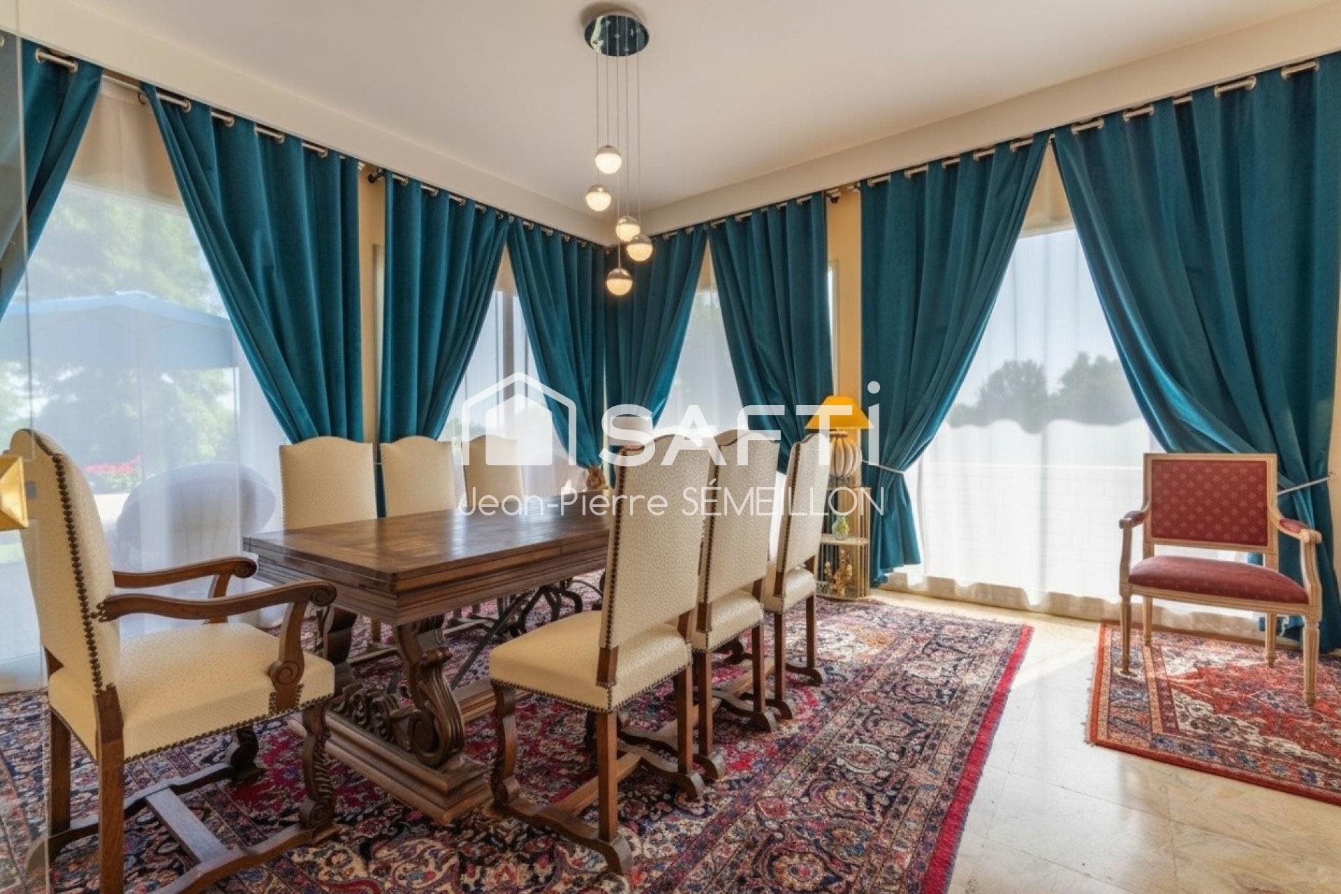 Maison à vendre, 228m², Sainte-Livrade-sur-Lot