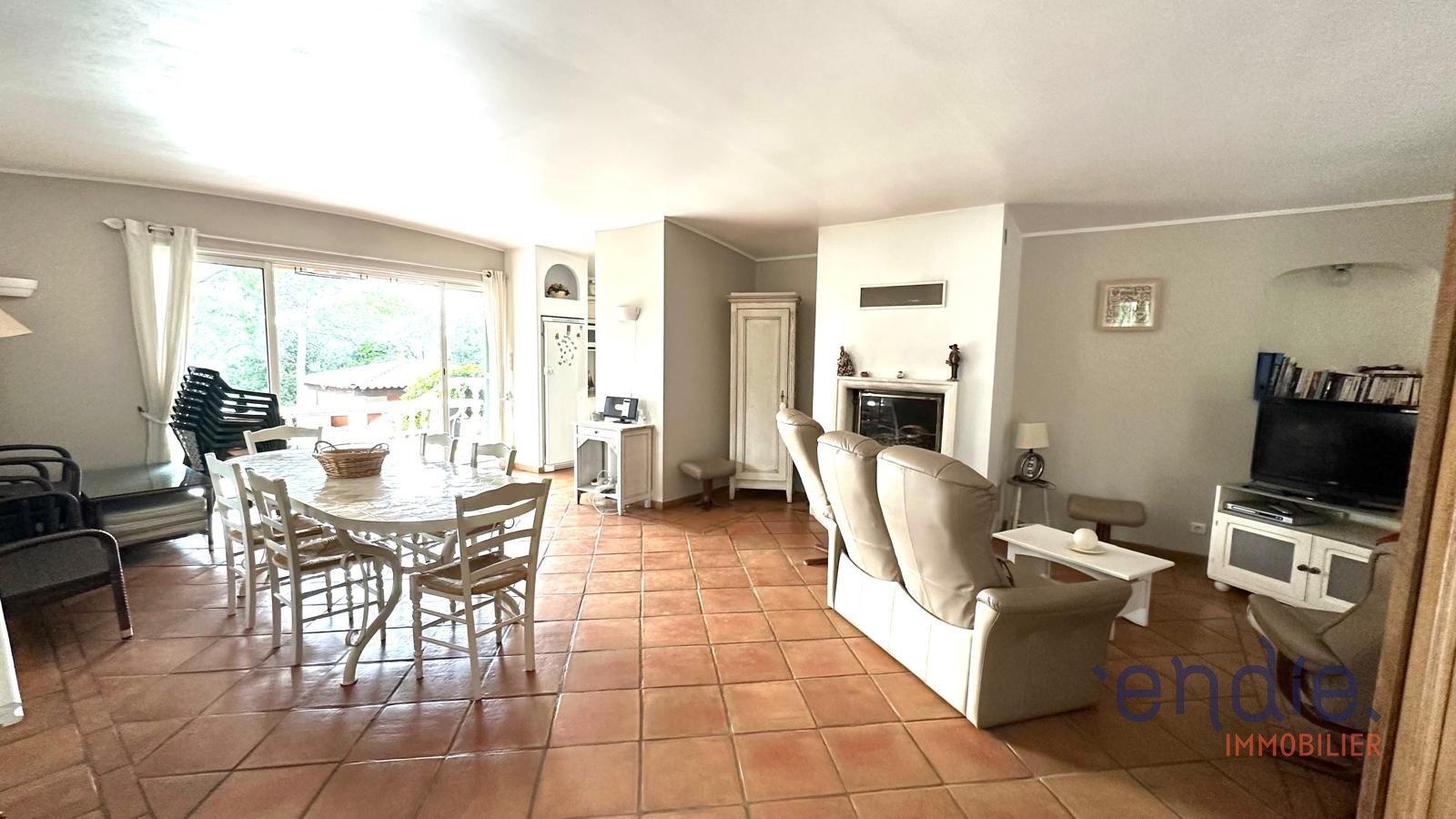 Maison à vendre, 142m², Lorgues