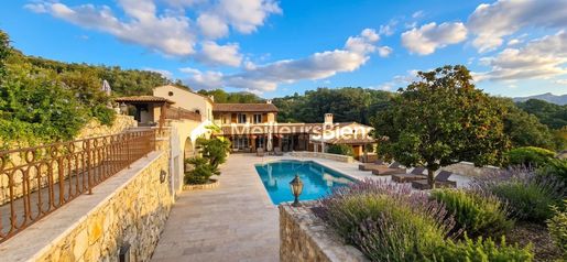 Maison 10 pièces 437 m² · à La Colle-sur-Loup · 437 m² · 2 700 000 €