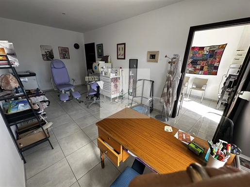 Local commercial 1 pièce 32 m² · à La Bégude-de-Mazenc · 32 m² · 65 000 €