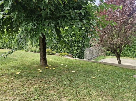 Maison 8 pièces 168 m² · à Rumilly · 168 m² · 560 000 €