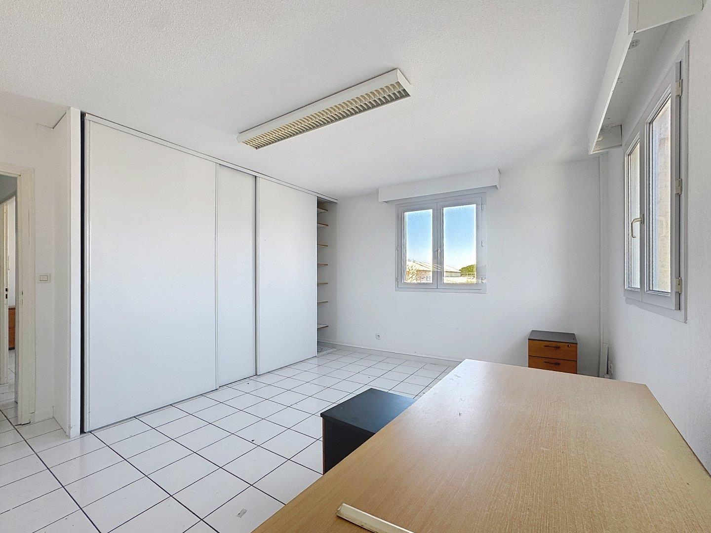 Maison à vendre, 1792m², Vias