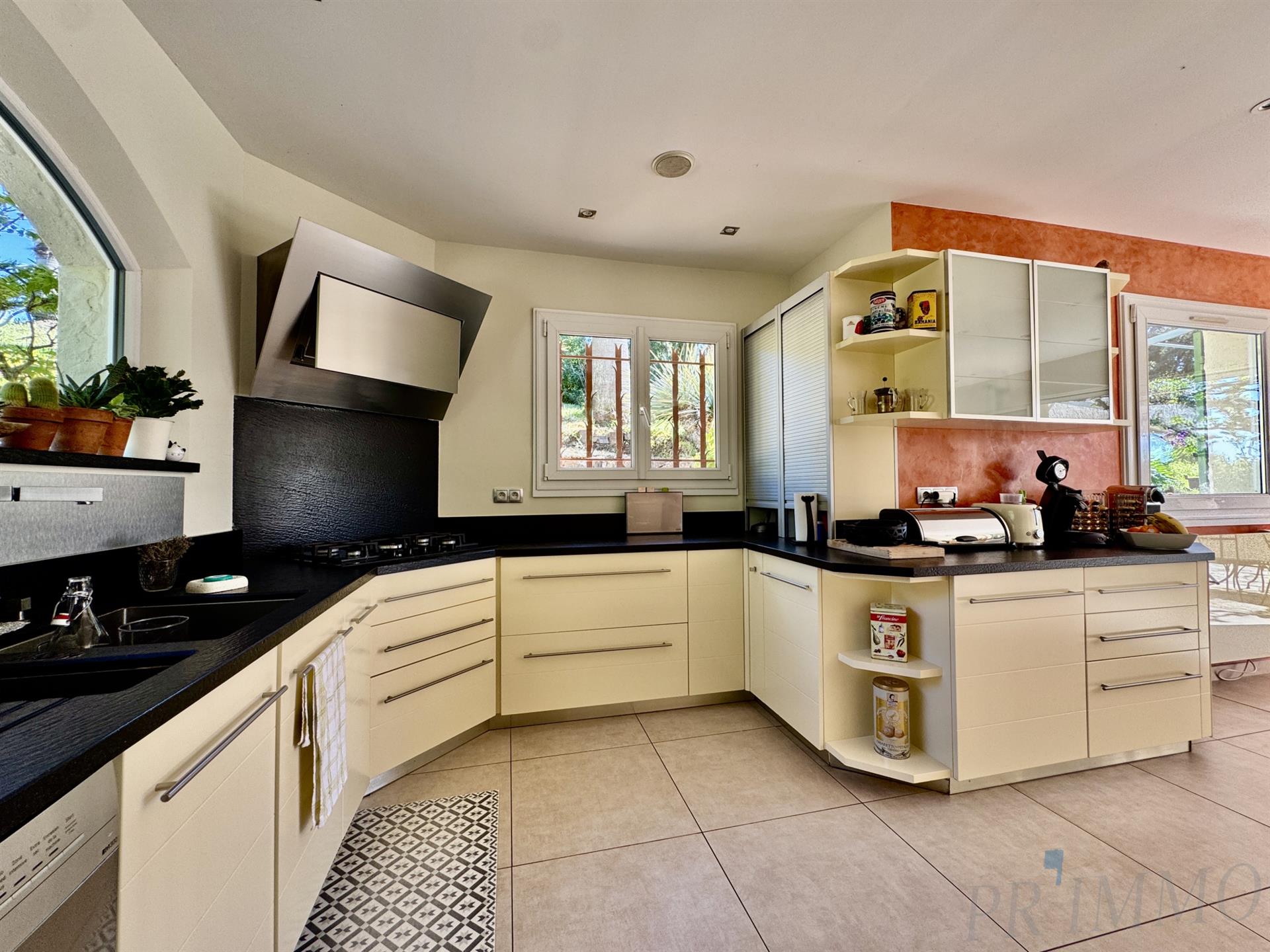 Maison à vendre, 164m², Fréjus