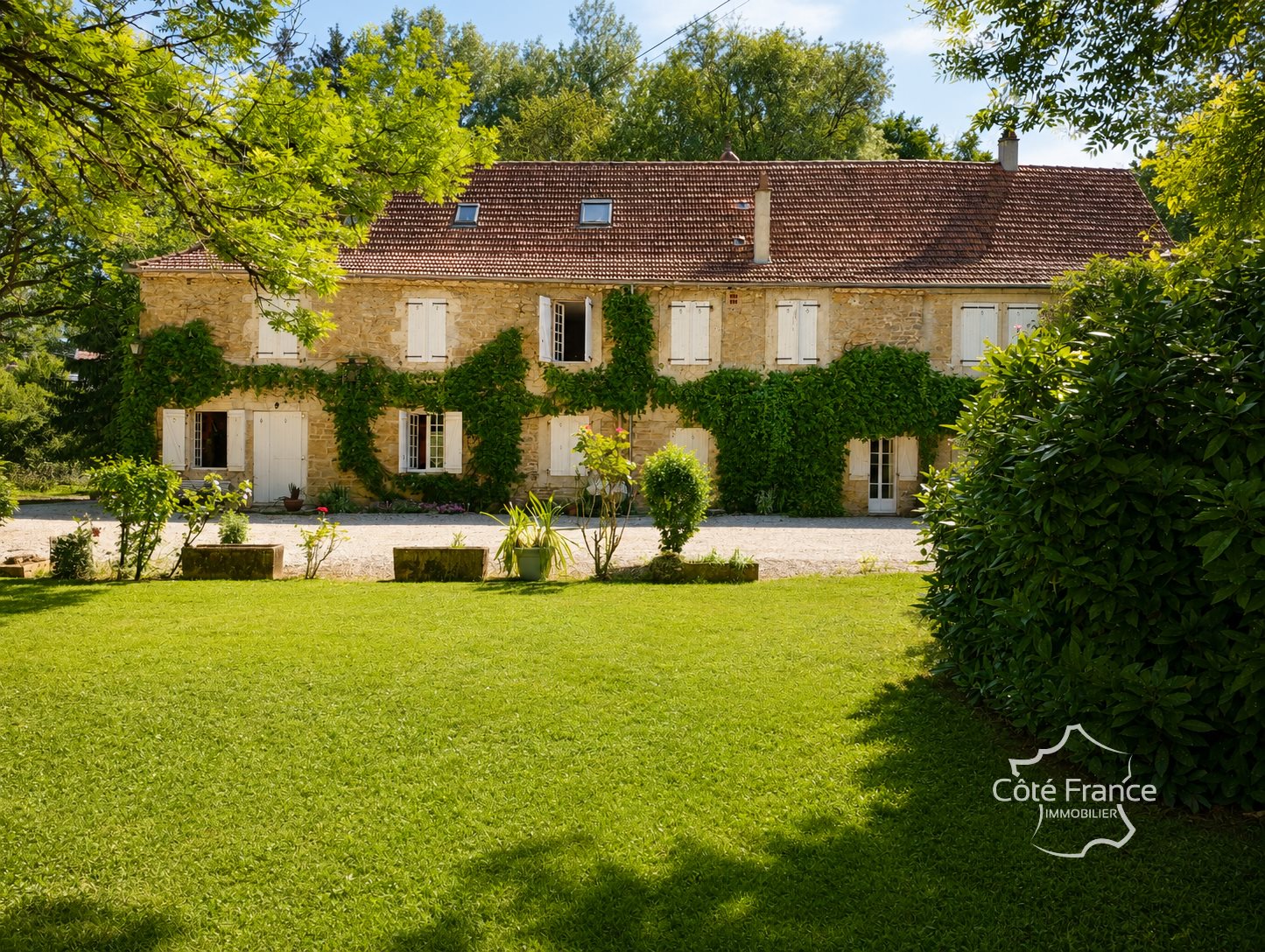 Maison à vendre, 340m², Bio