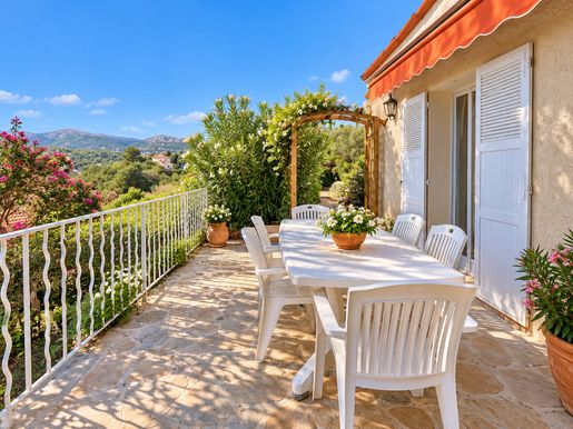 Maison 5 pièces 150 m² · à Saint-Paul-de-Vence · 150 m² · 750 000 €