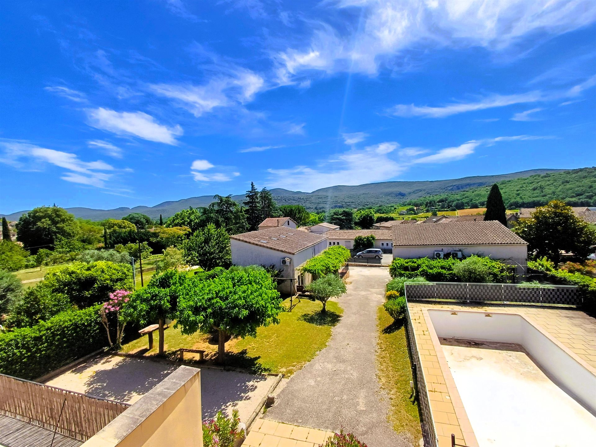 Appartement à vendre, 81m², Vallon-Pont-d'Arc