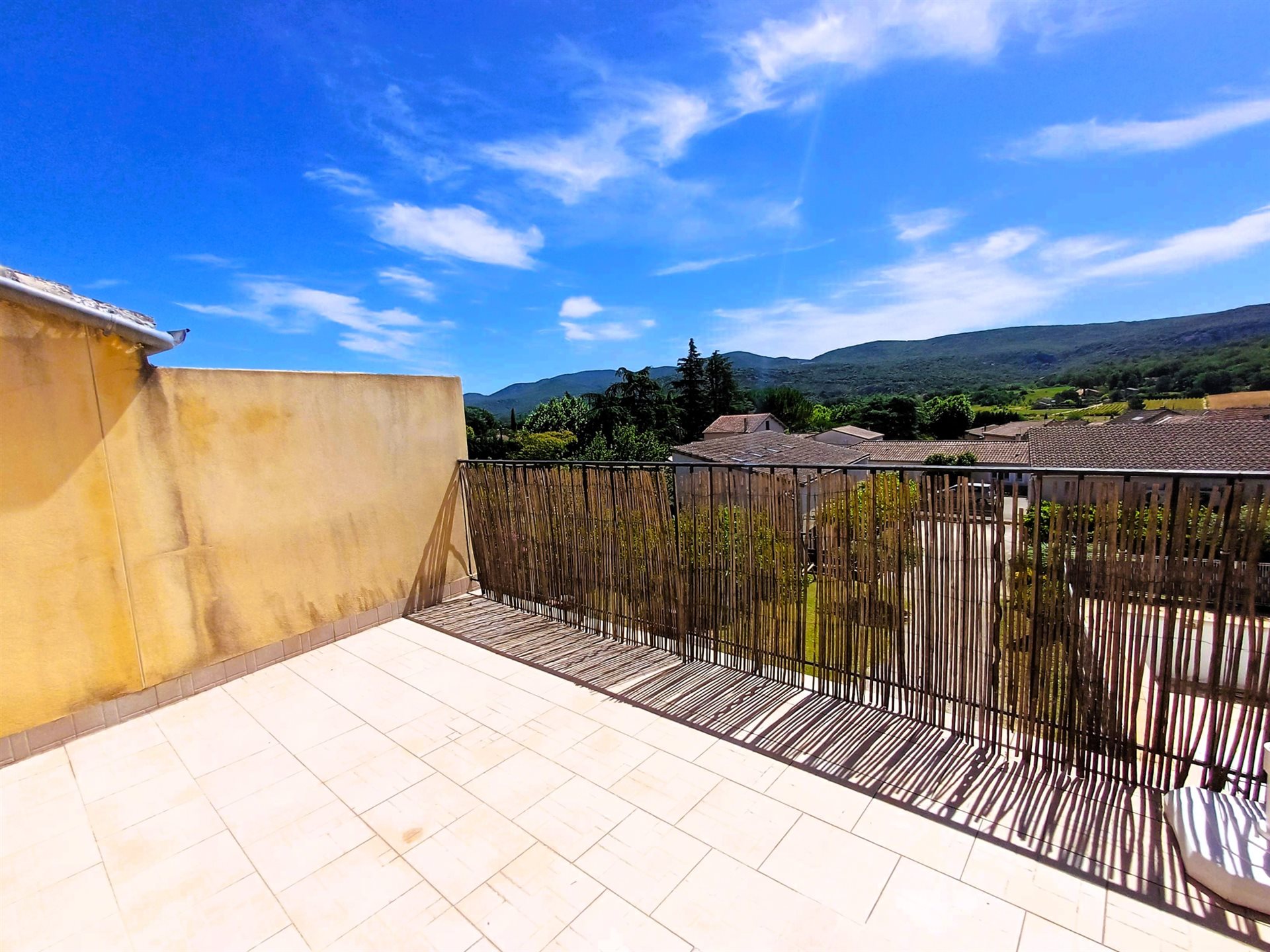 Appartement à vendre, 81m², Vallon-Pont-d'Arc