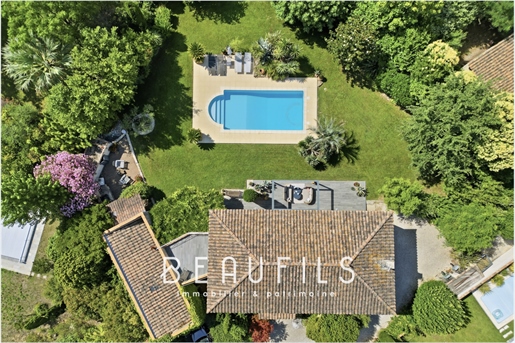 Maison 7 pièces 185 m² · à Nîmes · 185 m² · 620 000 €