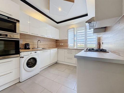 Appartement 4 pièces 80 m² · à Fréjus · 80 m² · 265 000 €