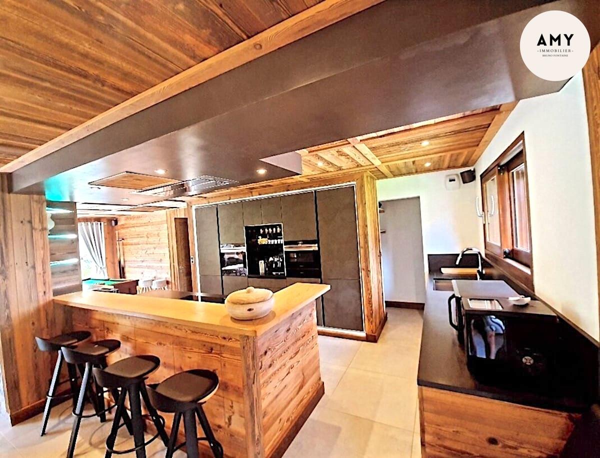 Purchase: House (73300)