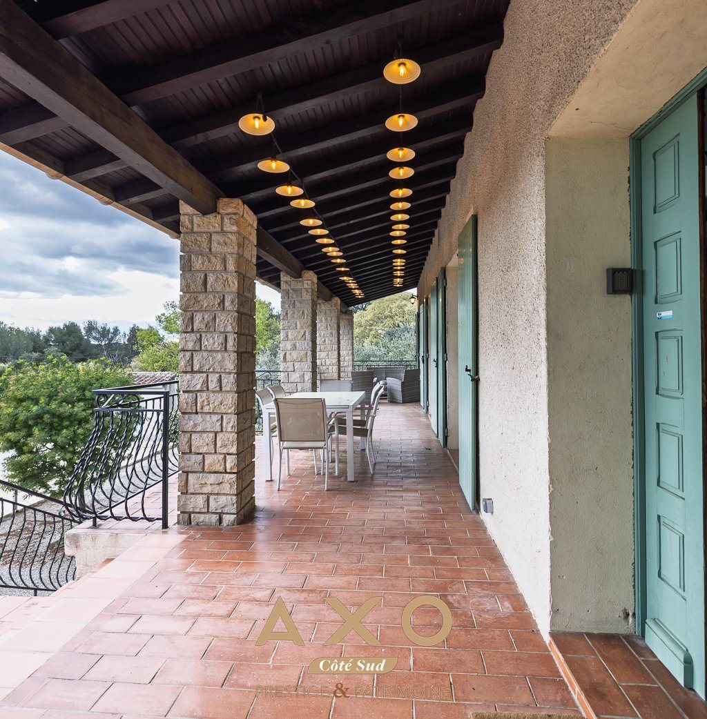 Maison à vendre, 240m², Nîmes