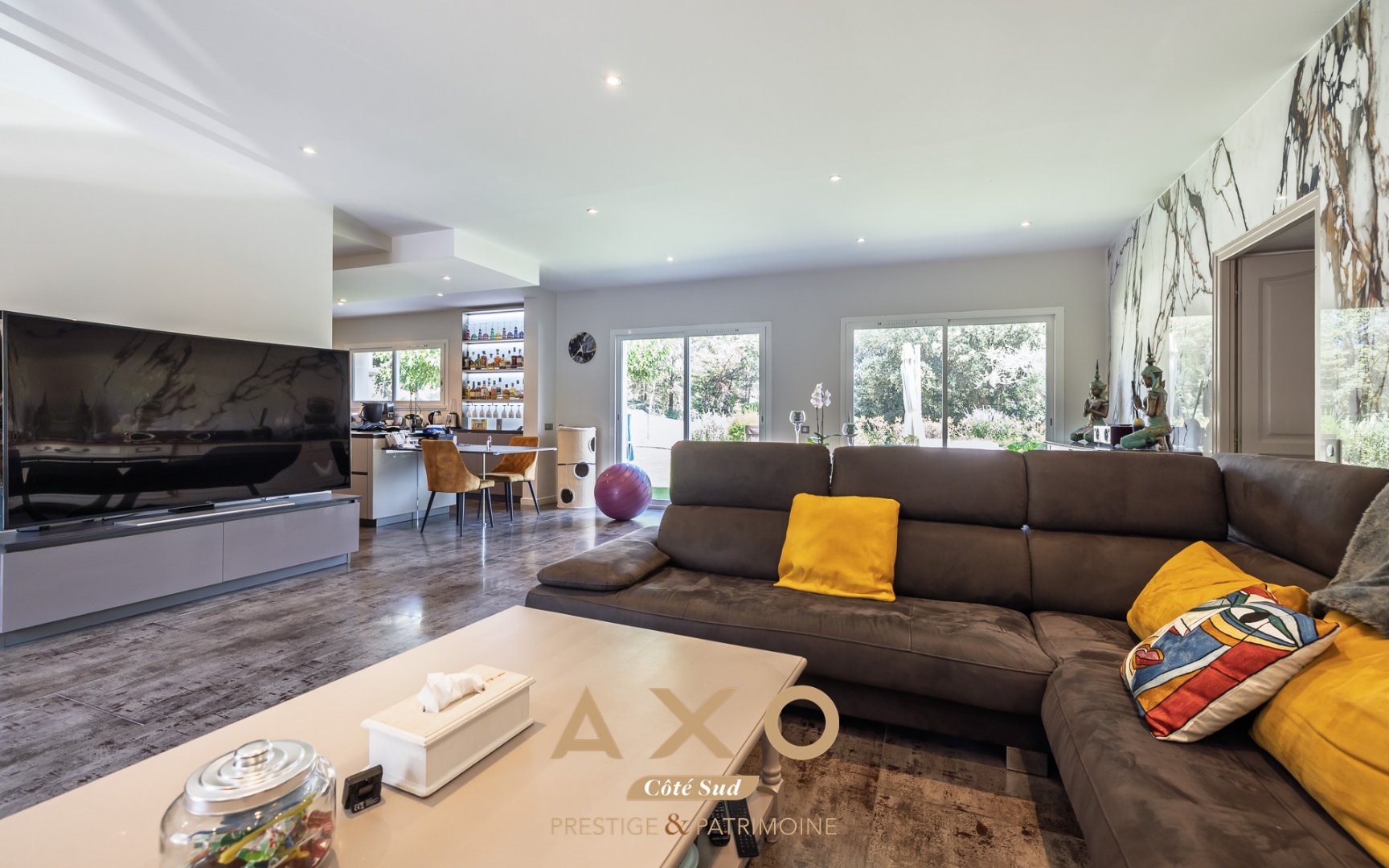 Maison à vendre, 360m², Mimet