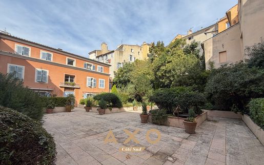 Appartement 6 pièces 230 m² · à Aix-en-Provence · 230 m² · 2 300 000 €